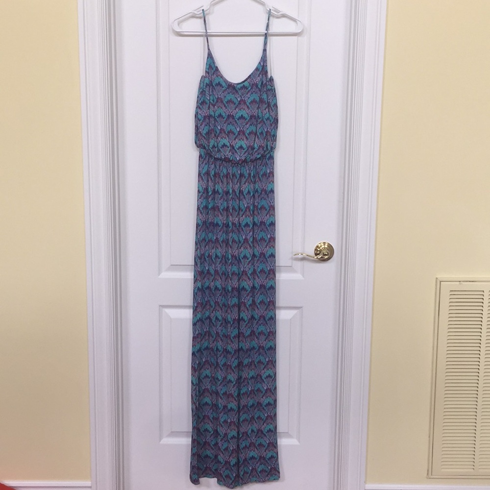 LUSH maxi dress size Small